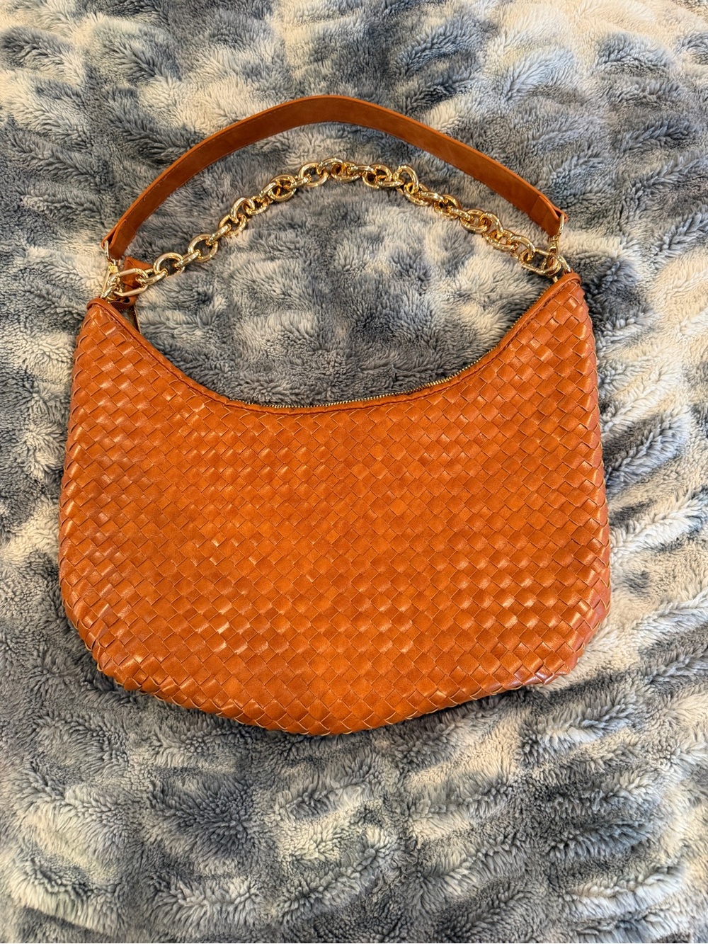 Woven Leather Shoulder Bag in Cognac Brown